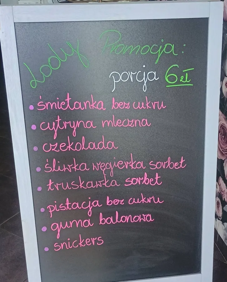 Tablica ze smakami lodów
